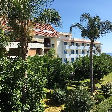 Baia Degli Dei - Living La Nike Apartment Giardini Naxos Exterior photo